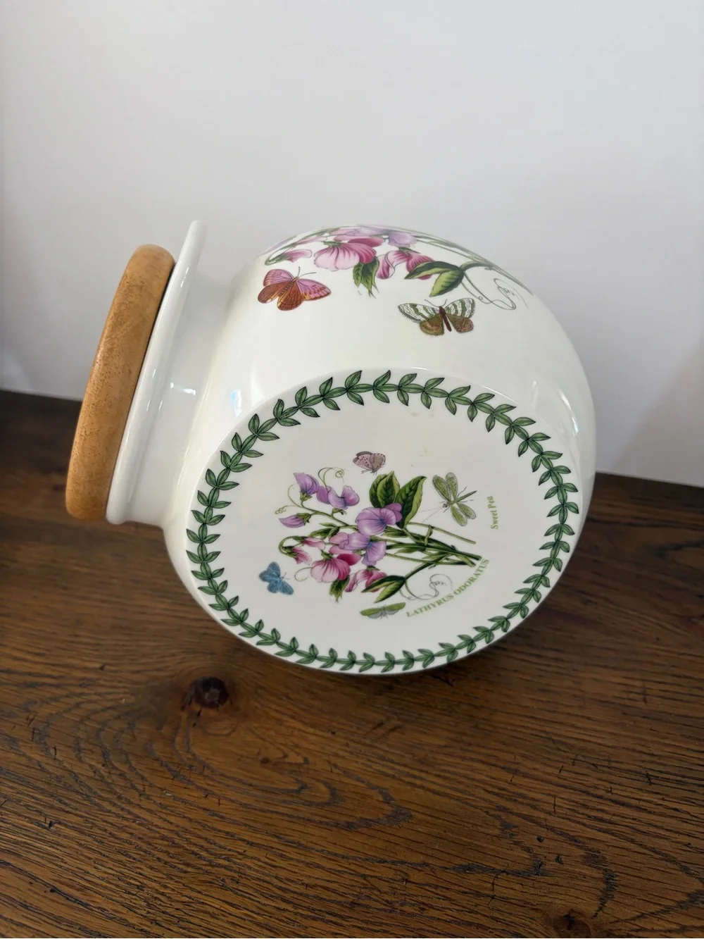 Portmeirion Botanic Garden Cookie Jar: Sweet Pea & Butterfly design.